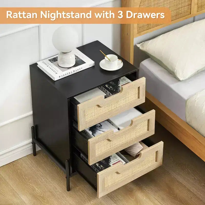 Wicker Storage Nightstand Modern Bohemian-Style Bedside Table Sturdy Wooden Legs Wicker Decorative Side Table for Bedroom and Living Room