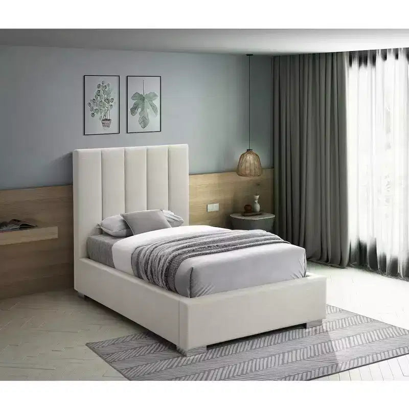 Meridian Furniture,Pierce Linen Textured Fabric Bed